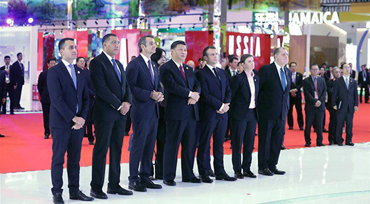 Xi, foreign leaders tour CIIE exhibitions