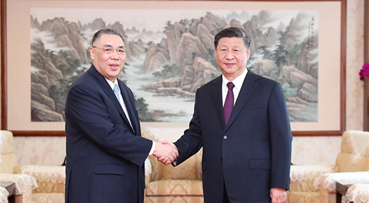 President Xi meets Macao SAR chief executive