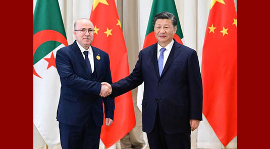 Xi meets Algerian prime minister