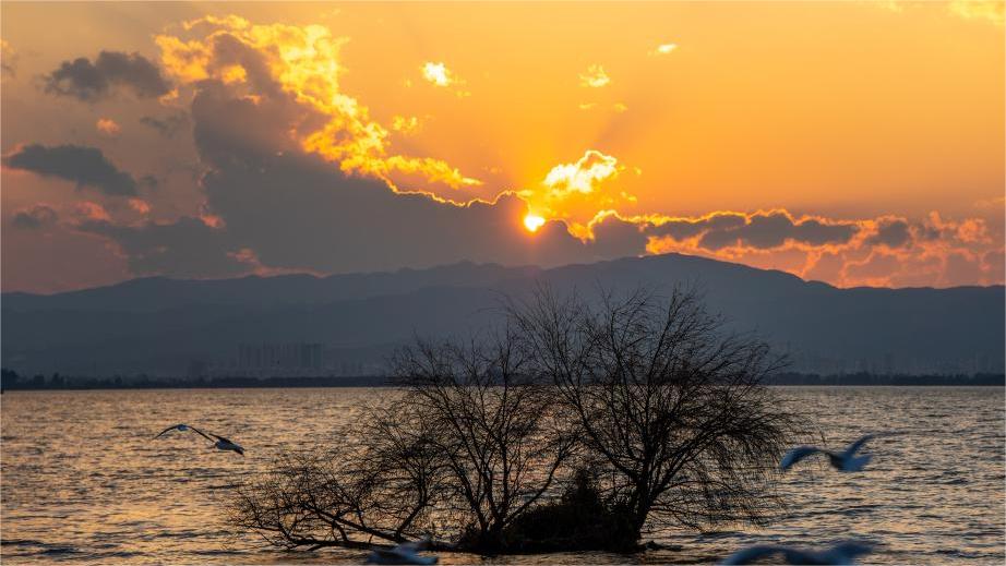 View of Dianchi Lake in Kunming, SW China's Yunnan