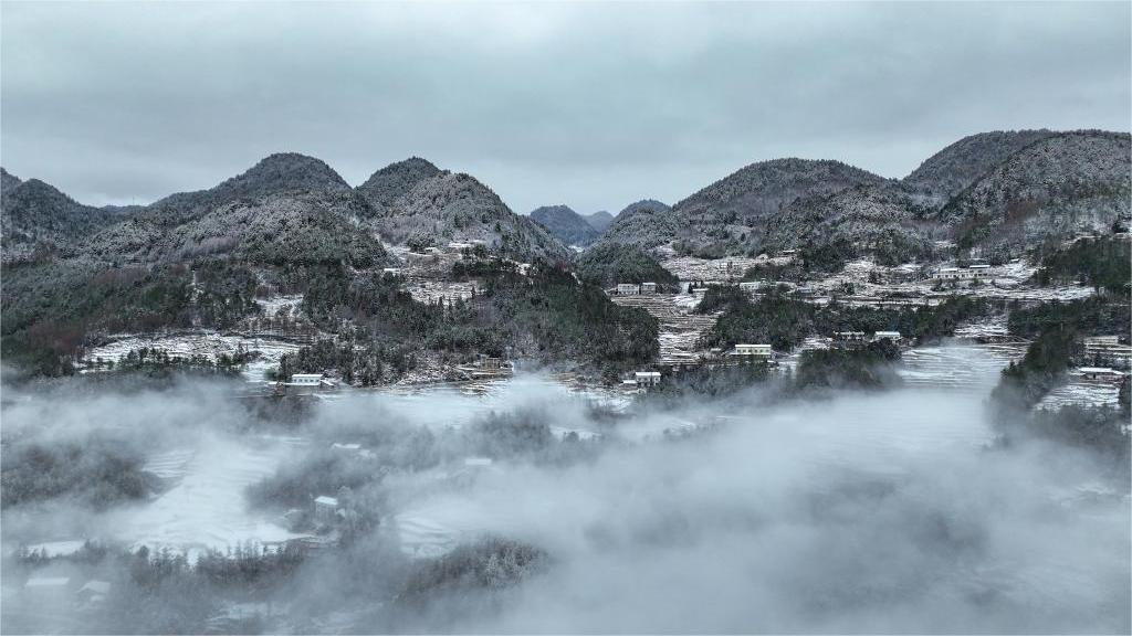 Snow scenery of Wuxi County, SW China