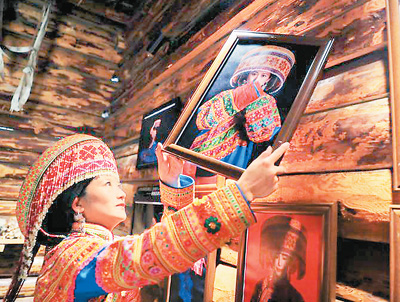 Young Lisu woman dedicated to inheriting ethnic culture